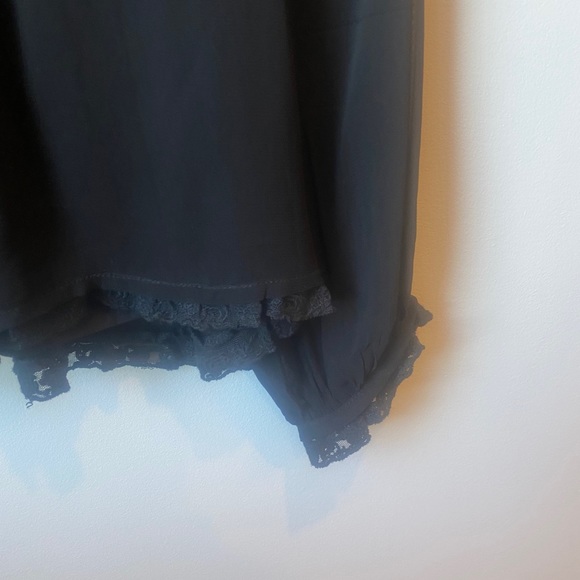 Velvet by Graham & Spencer Black Blouse - Picture 6 of 7